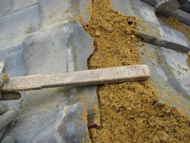 稲美町の既存棟下の葺き土